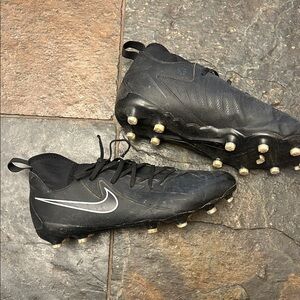 Nike Black Athletic Soccer Cleats